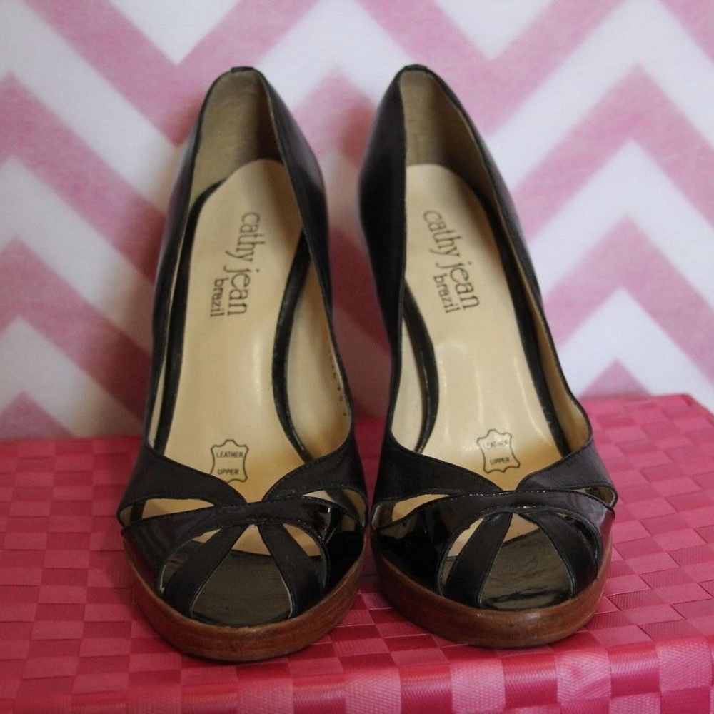 Unique Black Open-Toe Heels Size 7 Leather